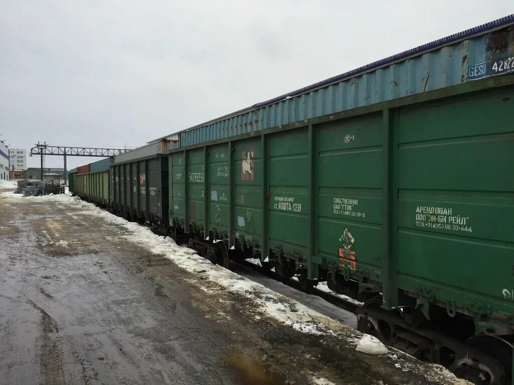 Д. Разгрузка ж. Перевозка контейнеров в полувагонах. Прием вагонов. Обеспечение безопасности движения и сохранности перевозимых грузов.