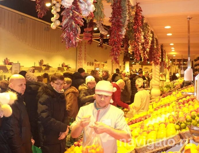 Сайт добрянки новосибирск. Добрянка магазин Новосибирск. Магазин Добрянка Новосибирск Академгородок. Добрянка Новосибирск работники. Открытие новой Добрянки в Новосибирске.