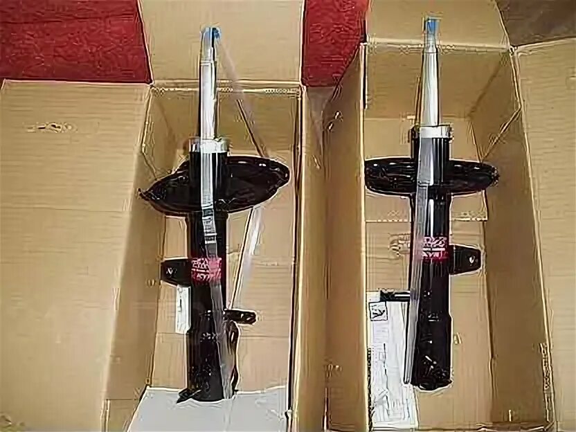 Задние амортизаторы на тойоту камри. Передние стойки тойота камри 40. 48530-06a50. Toyota 48530-06a50. Задний амортизатор тойота рав 4 1 поколения.