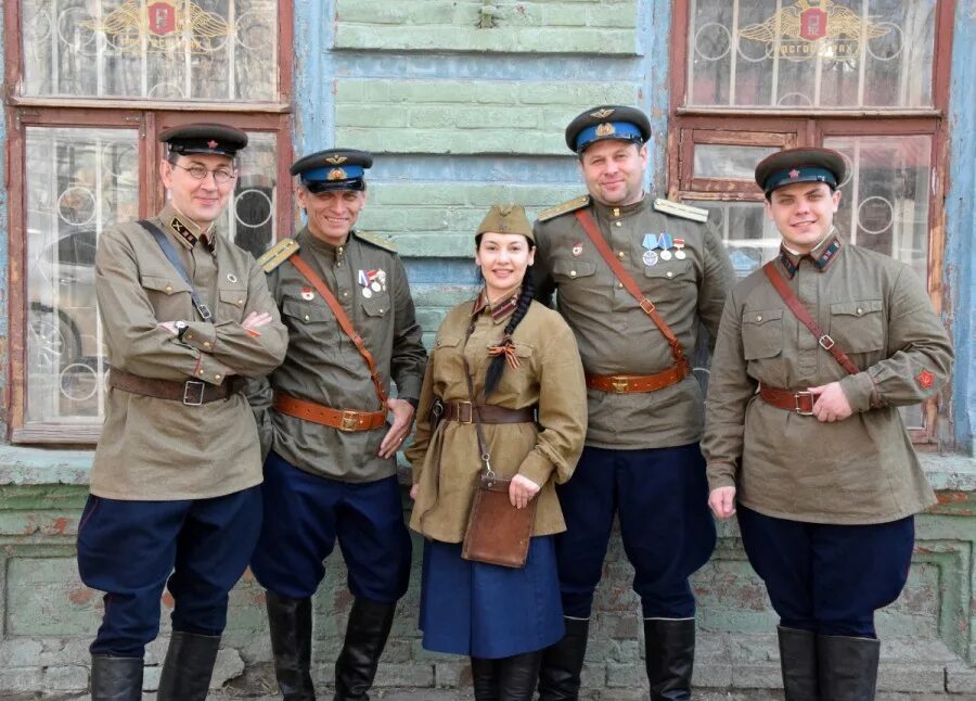 Форма НКВД 1943. Форма красной армии 1943. Военная форма 1943 года. Военная форма НКВД.