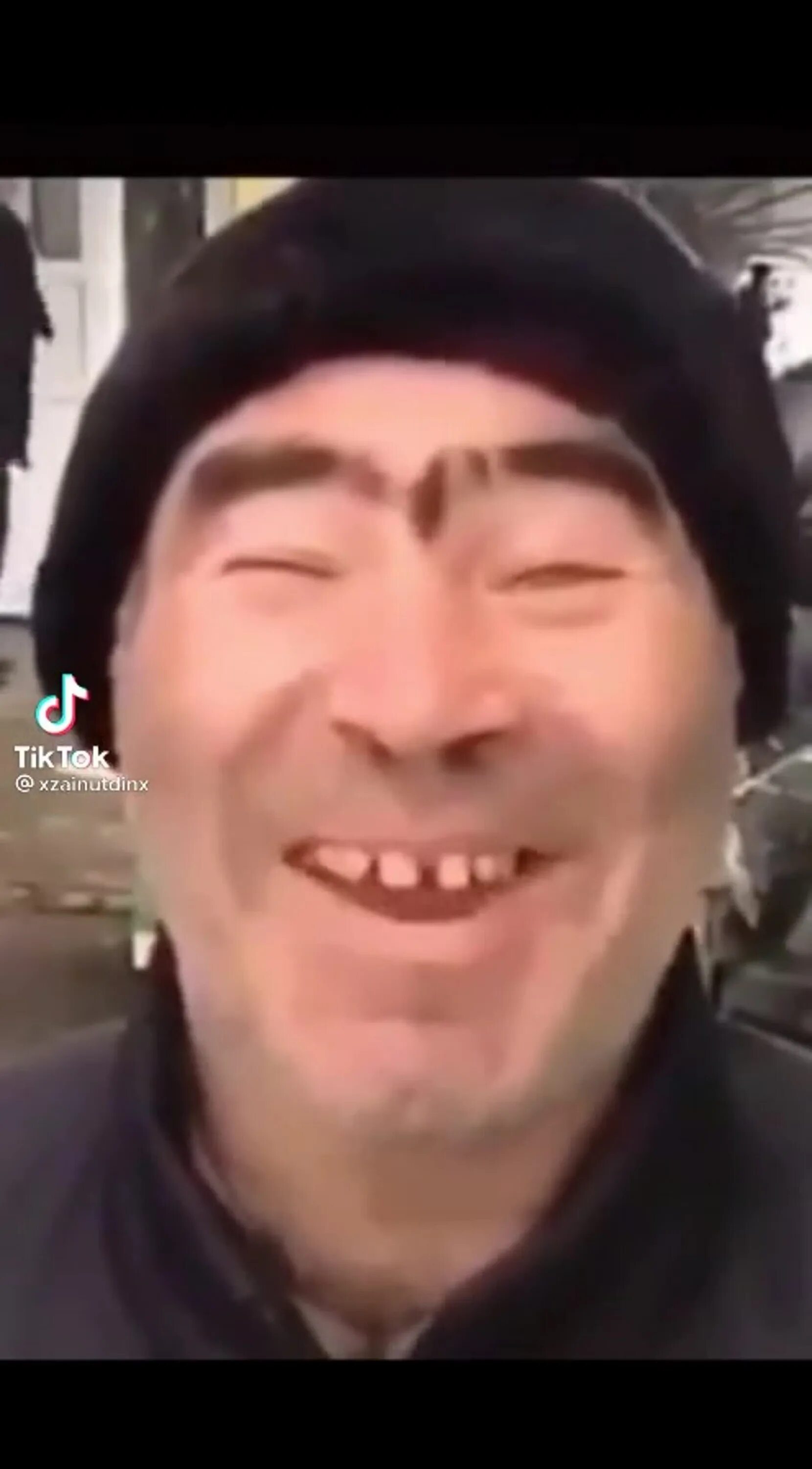 Аджара гуджара. Реклама семечек. Аджара гуджу семечки. Аджари гуджу перевод на русский. Аджара гуджу картинки.