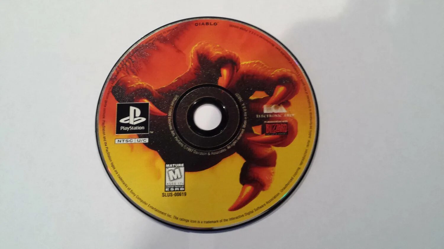 Playstation 1 диски. Diablo 2 Sony PLAYSTATION 1. Diablo Sony PLAYSTATION 1. PLAYSTATION диск диабло 2. Diablo ps1 диск.