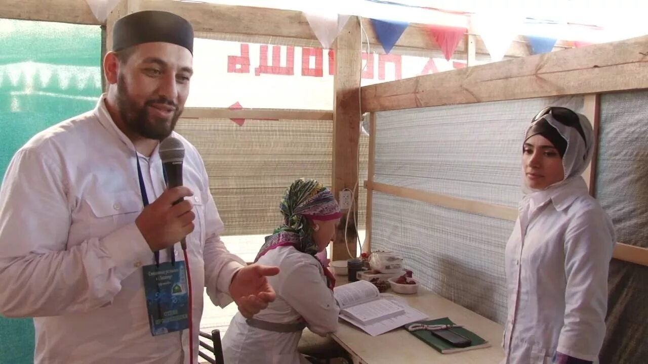 Медресе ахлю сунна махачкала. Гасанова мадина каримуллаевна. Хасавюрте мадина. Хасавюрте мадина. Мадина магомедова чеченка попо красывы фигуры.