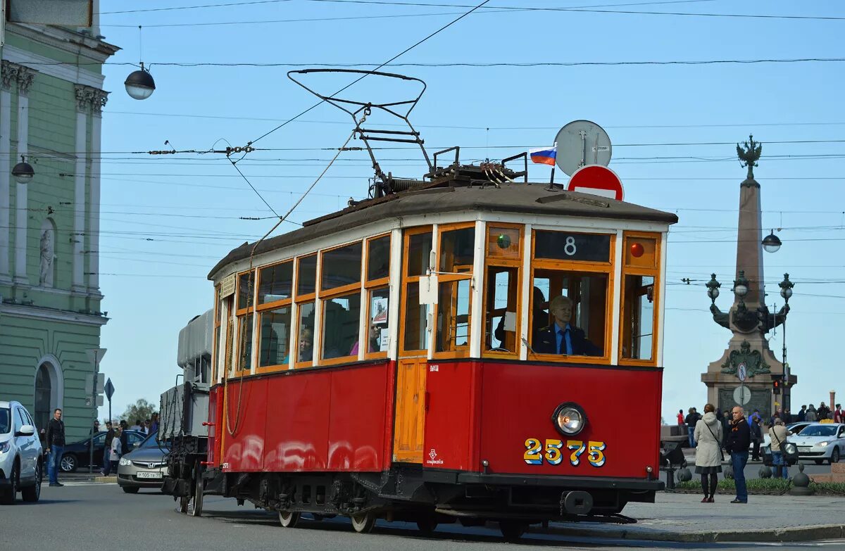 ретро трамвай питер. экскурсионный трамвайчик. ретро трамвай первый туристический спб. ретро трамвай питер. экскурсионный трамвай в санкт-петербурге.