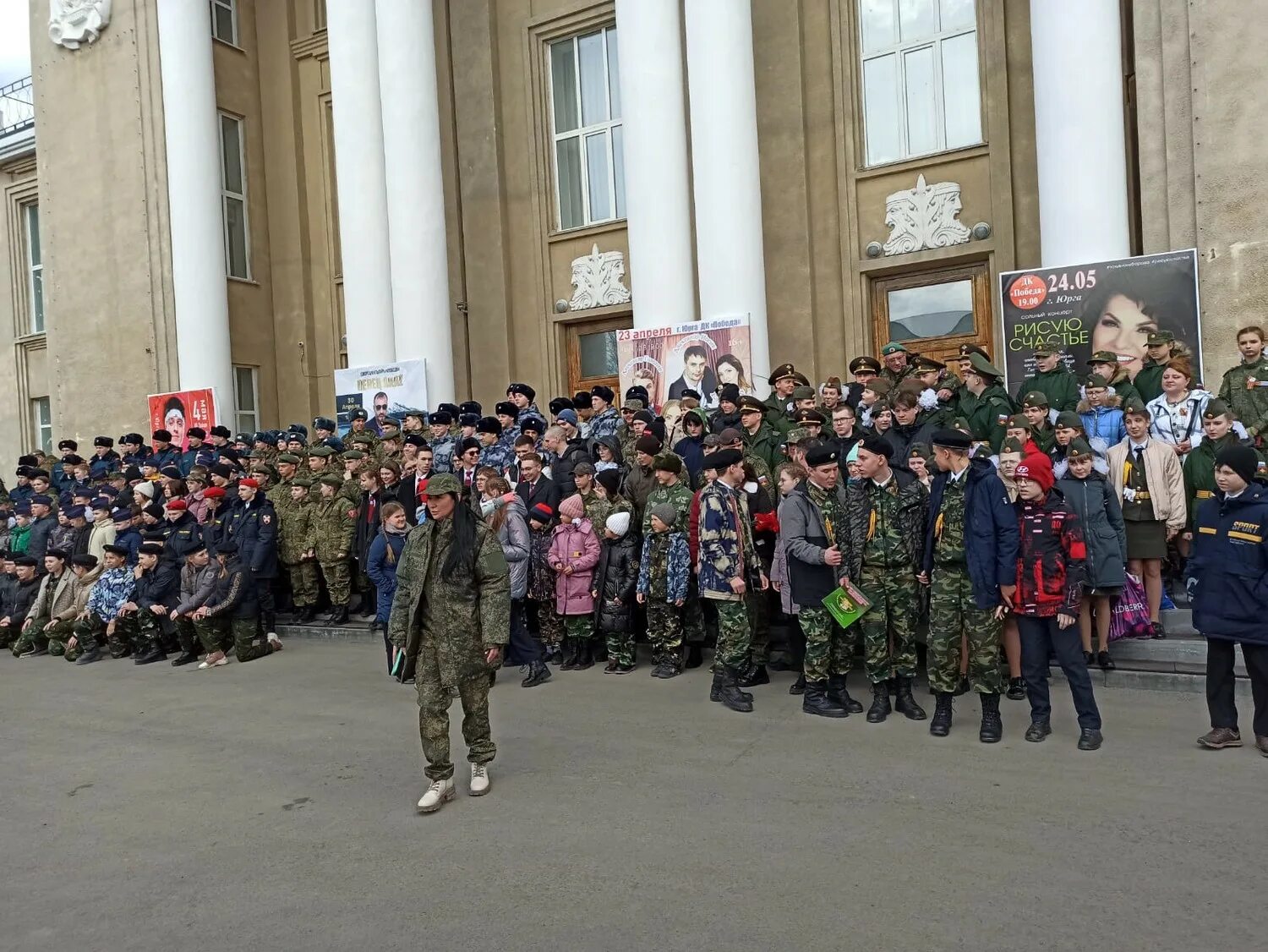 город юрга 2023. республиканский бал выпускников. возложение цветов к вечному огню. выступление на дне города главы. мотокросс в архангельске.