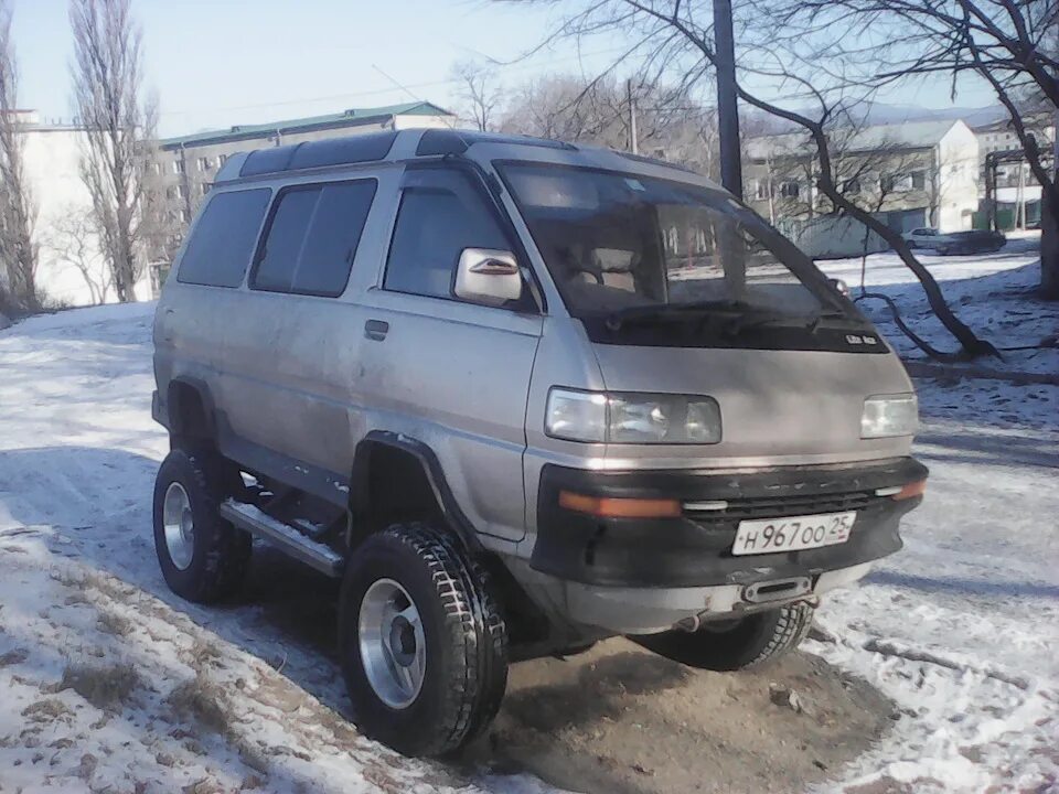 Купить кузов литайс. Lite Ace cm40. Тойота лит айс cm60. Toyota Lite Ace. Тойота лит айс микроавтобус 4х4.