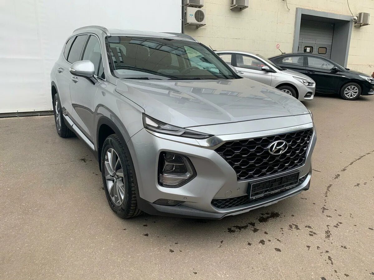 Санта фе 2020 купить. Hyundai Santa Fe 2019 серебристый. Санта Фе 2021 Typhoon Silver. Hyundai Santa Fe Typhoon Silver. Хендай Санта Фе 2020.