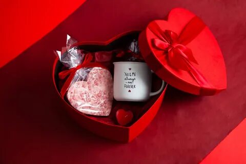 Подарочный набор ко Дню св. Валентина "Романтическое чаепитие"