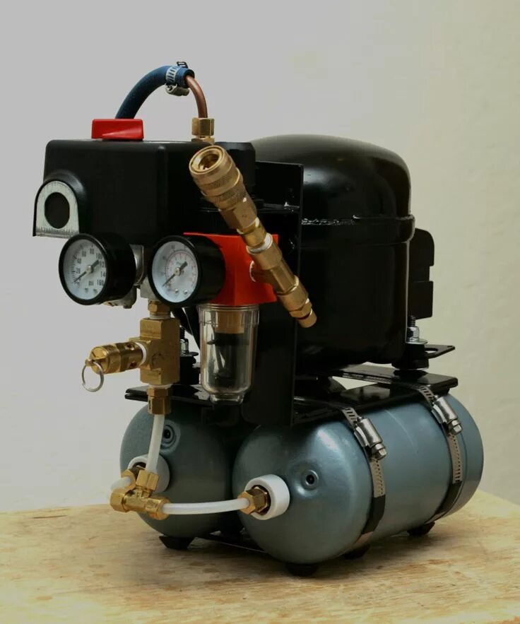 Из чего можно сделать компрессор. Компрессор из баллона 100л. Компрессор для гидроаккумулятора 220 вольт. Компрессор воздушный 380 из холодильного компрессора. Компрессор воздушный из холодильного компрессора.