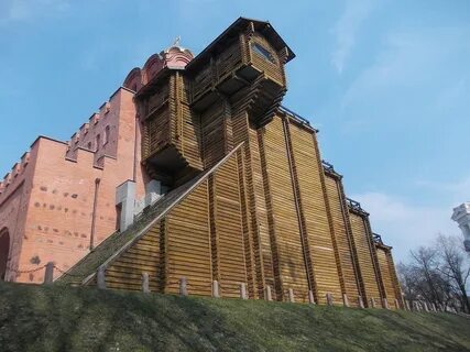 Памятник золотые ворота в каком