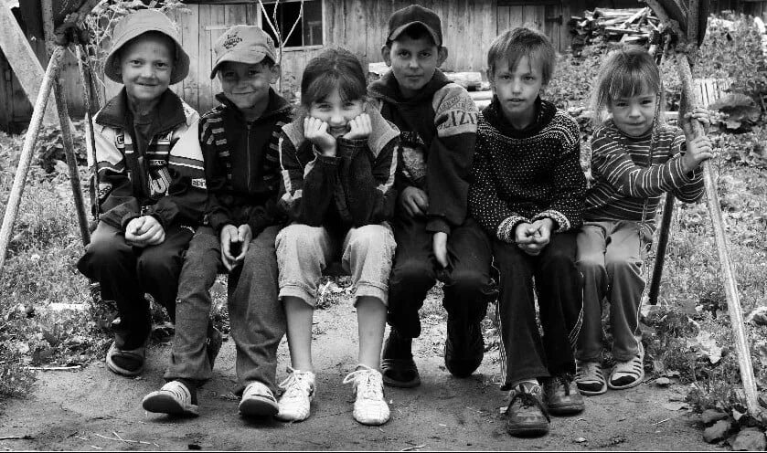 С детства самую разную. Советские дети на улице. дети во дворе. двор детства. дворовые мальчишки.