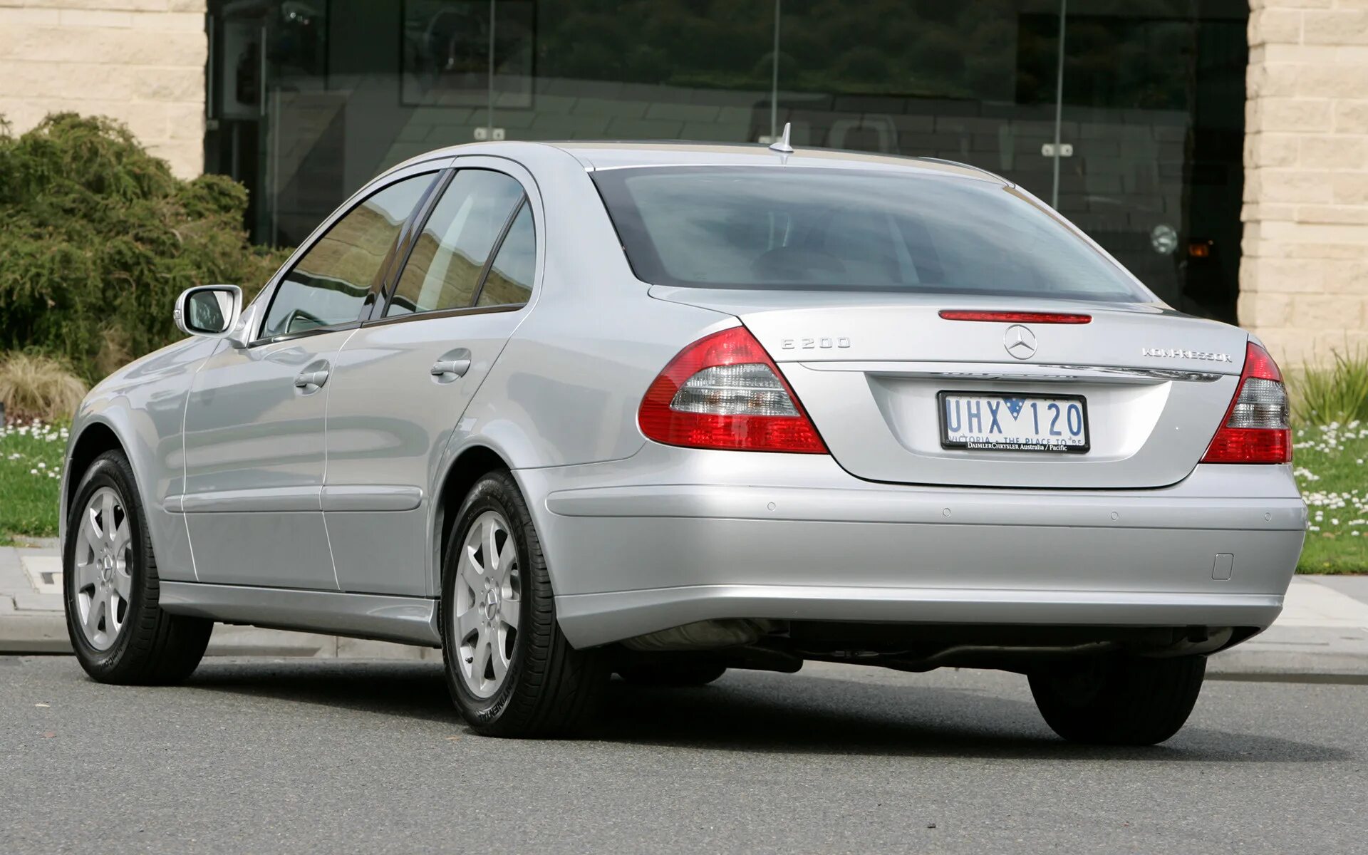 Mercedes Benz e200 Kompressor. Мерседес Бенц е200 компрессор. Мерседес e200 2006. Мерседес Бенц е 200 2006.