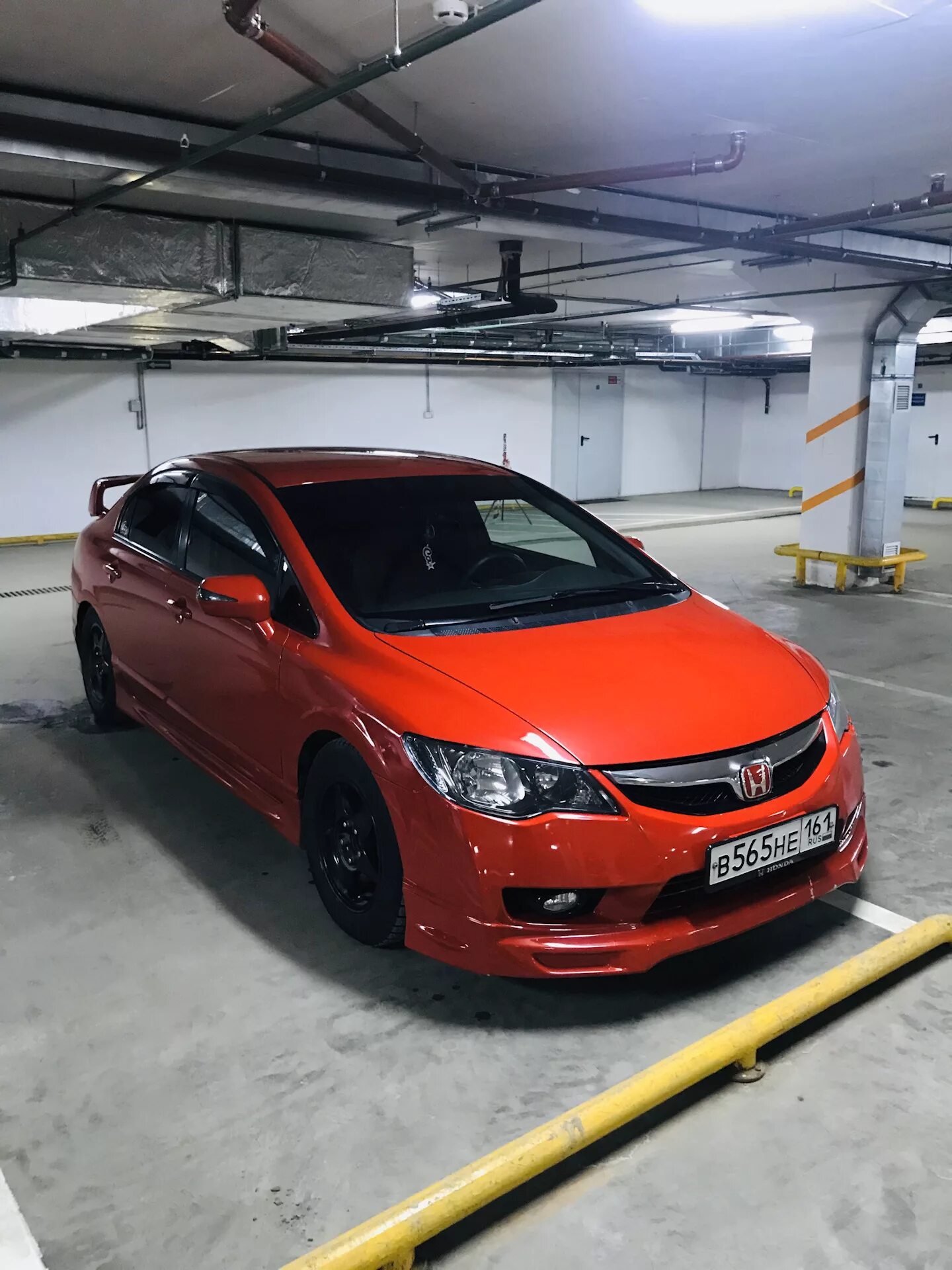 Артикулы хонда цивик 4д. Honda Civic 4d. Honda Civic 4d Red. Honda Civic 2008 4d красная. Honda Civic 4d темно красный.