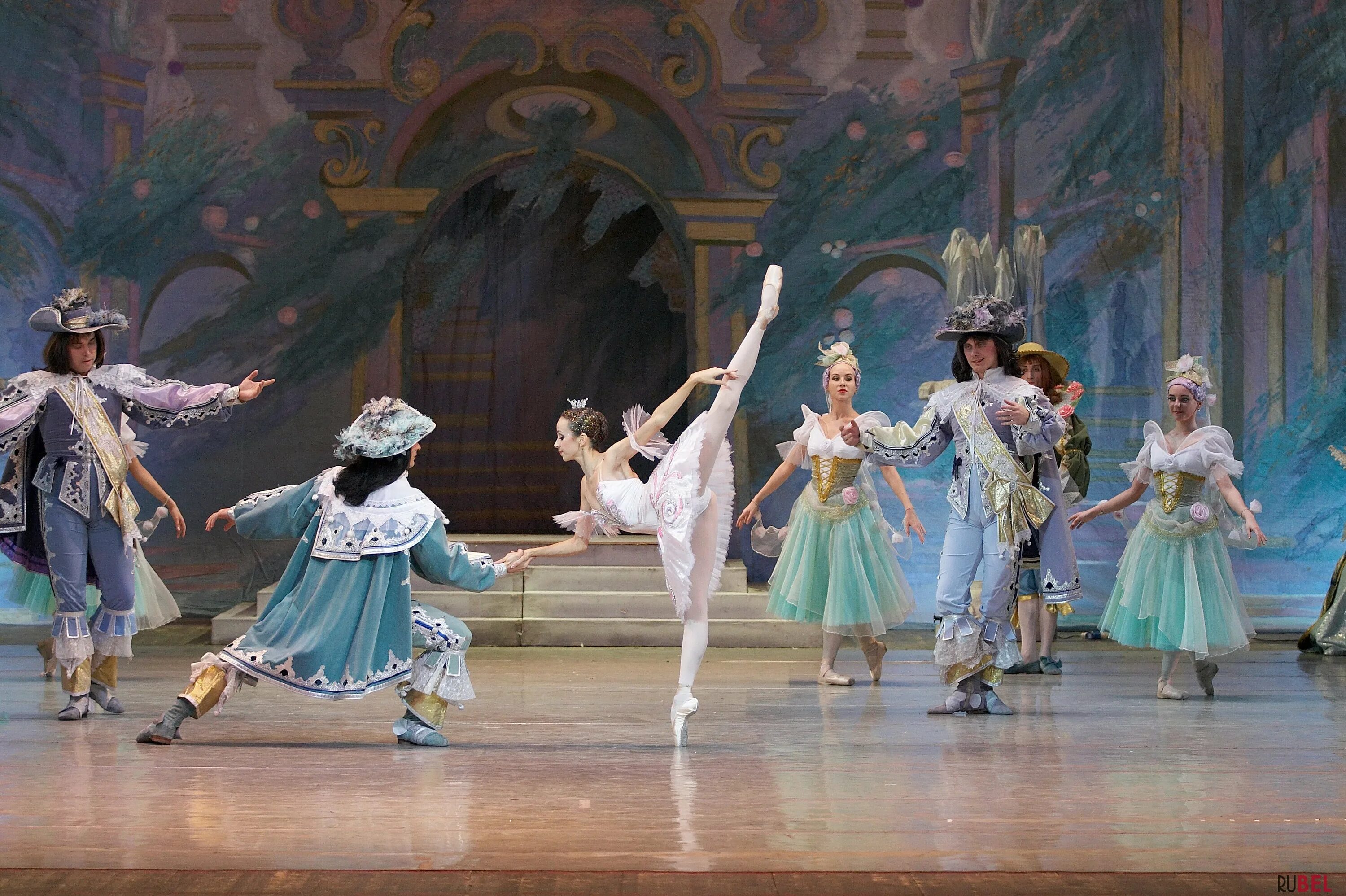 опера и балета сентябрь. театр оперы и балета пермь балет спящая красавица. опера и балета сентябрь. прокофьев ромео и джульетта. балет в чебоксарах театр оперы и балета.