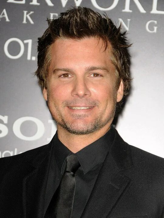 Лен уайзман режиссер. Уайзман. Лену уайзману. Лен уайзман. Лен уайзман фото.