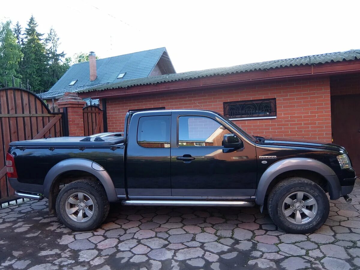 Продажа бу пикапов. Ford Ranger Pickup 2008. Ford Ranger 2008 полуторная кабина. Форд рейнджер 2 полуторная кабина. Ford Pickup Ranger 2000.