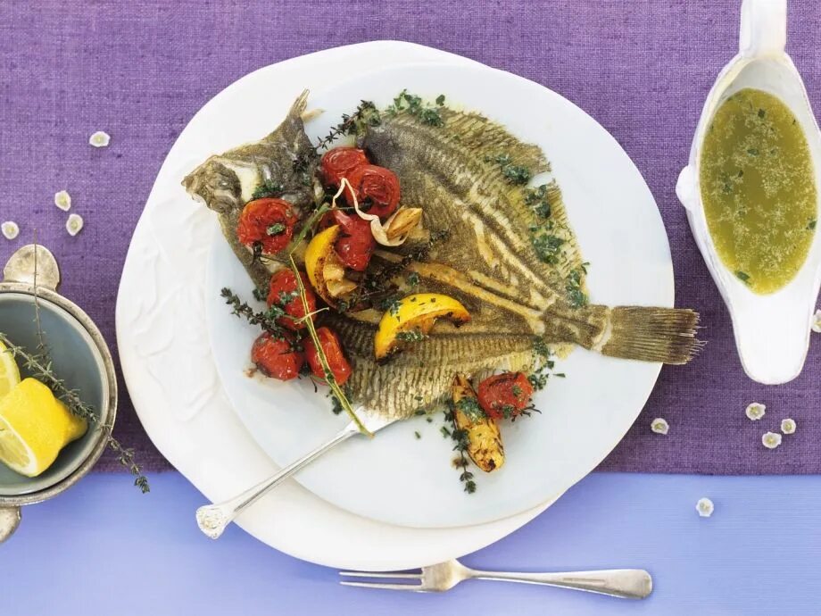 Как приготовить камбалу вкусно в духовке