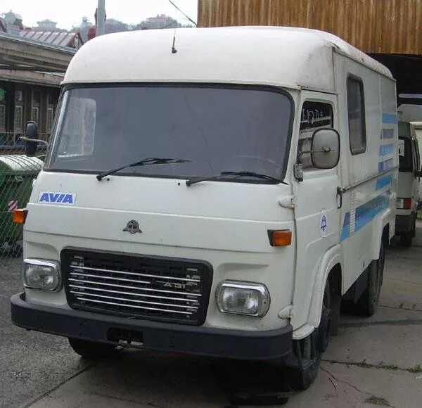 Авиа авто с пробегом. Avia a31 фургон. Avia a31 кабина. Авиа 31. Грузовик Avia a31 салон.