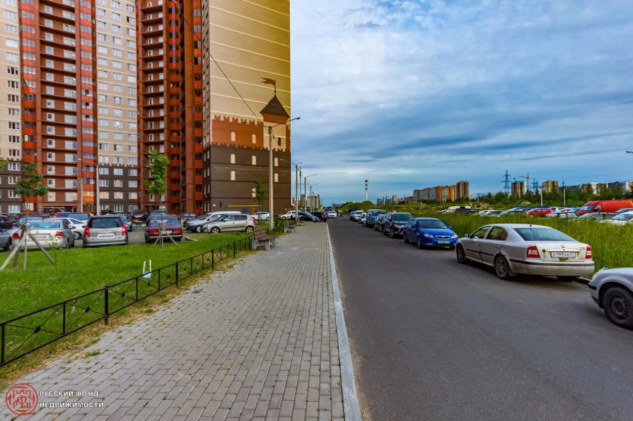 деревня лаврики ленинградской области. мурино ул шоссе в лаврики. лаврики. жк тридевяткино царство. девяткино шоссе лаврики.