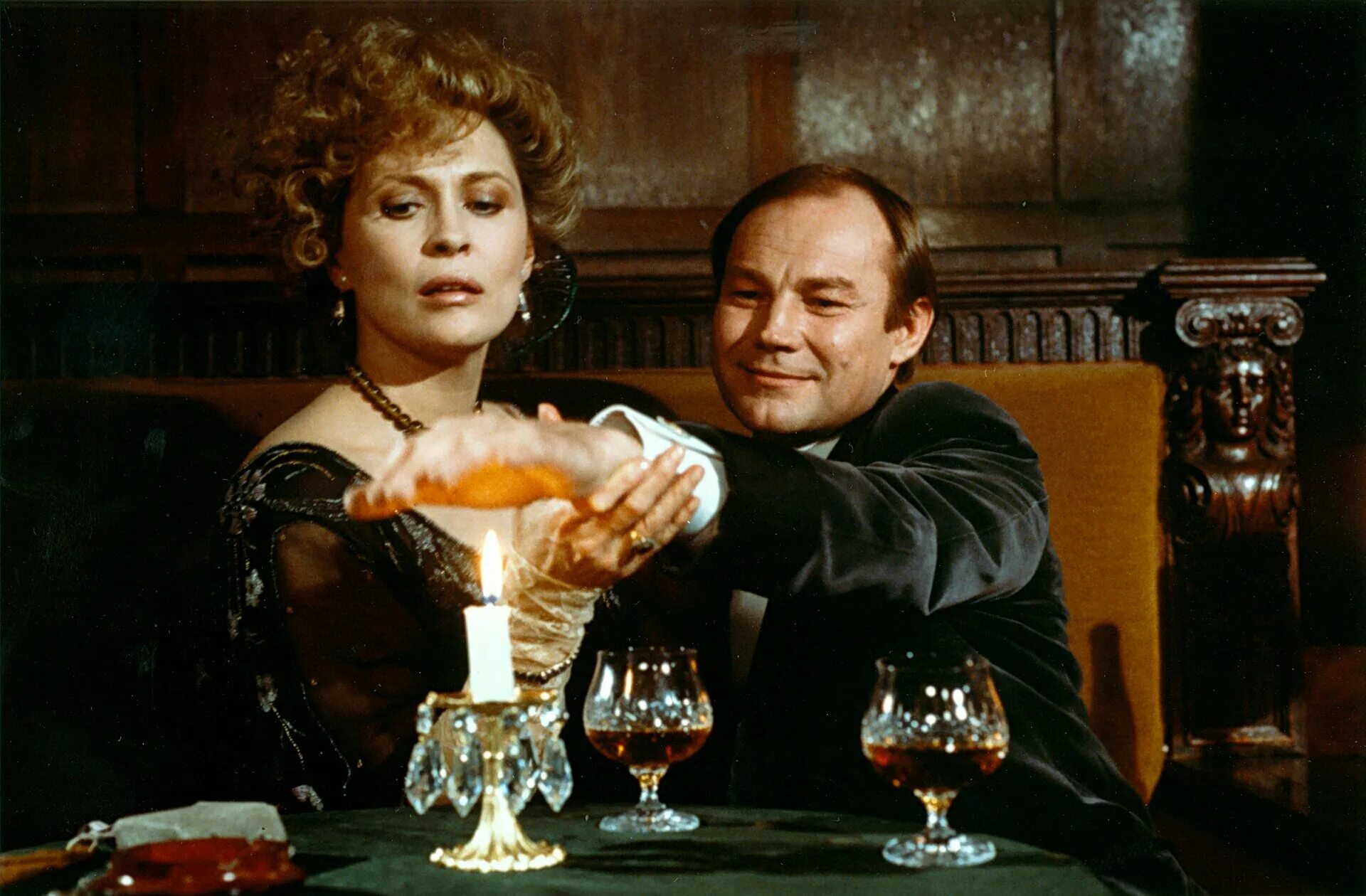 тайна знойной