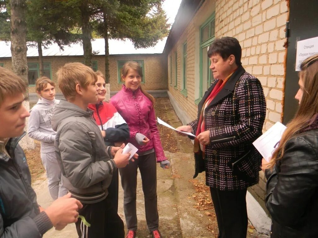 Погода село толстый. Толстая Дубрава школа. Школа МБОУ СОШ С толстая Дубрава. Толстая Дубрава Липецкая область. Толстая в школе.