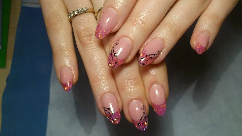 Маникюр френч бордовый с рисунком Pin on Nails