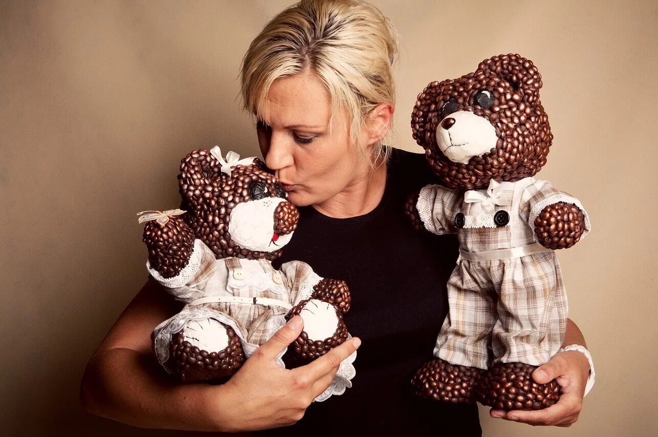 поделки для детей. поделки из фетра. поделка подарок маме. поделка мишка своими руками. подарок маме на день рождения.