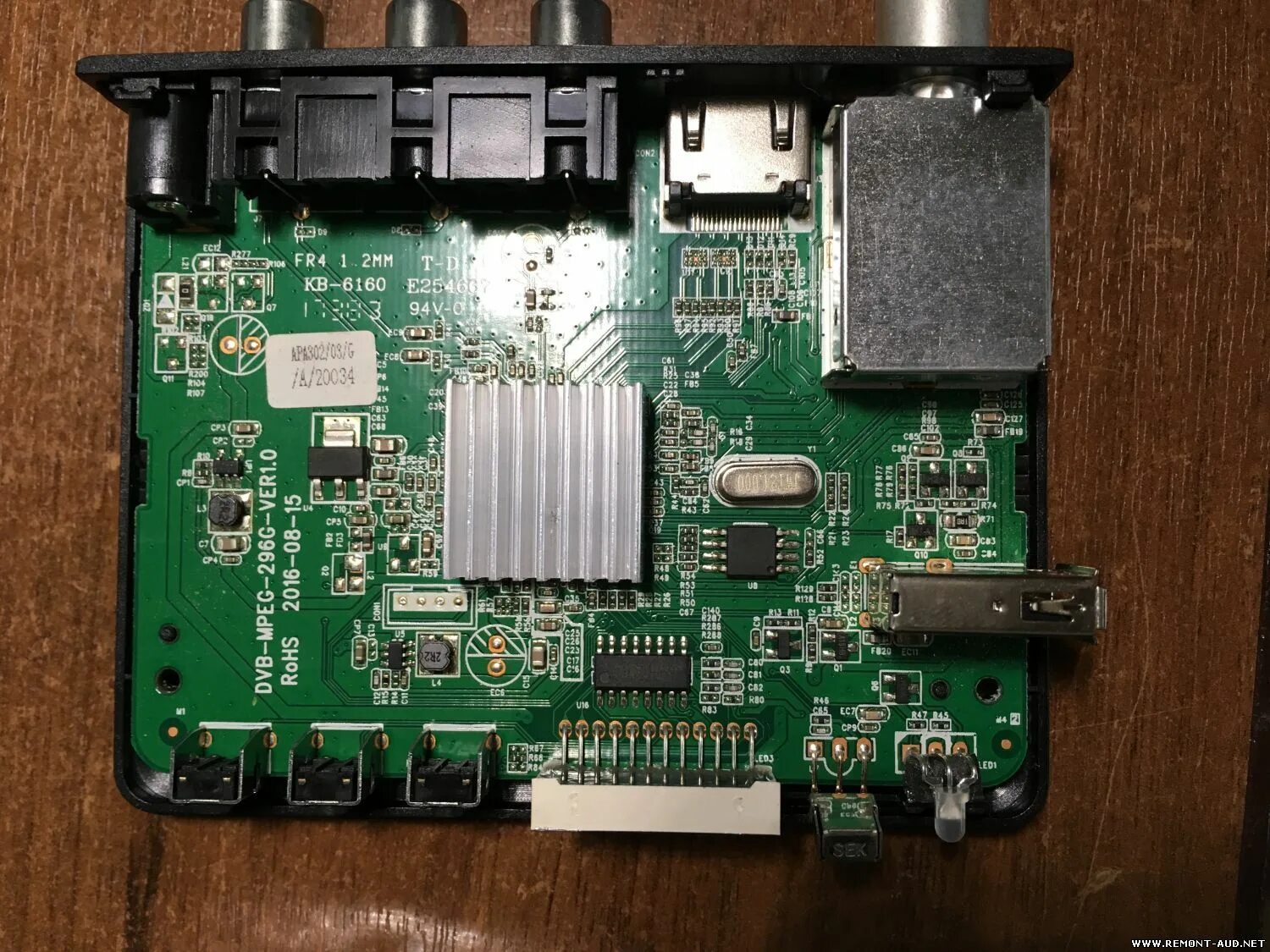 Dvb mpeg. Dvb-t2 oriel 101 плата шасси. плата приставки oriel 302. dvb-mpeg-296g-ver1.0 схема. dvb-mpeg-296g-ver1.0.