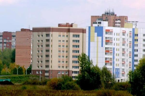 фото домов нижнекамск. город нижнекамск проспект строителей. фото домов нижнекамск. мира 37 нижнекамск. городской домик нижнекамск.