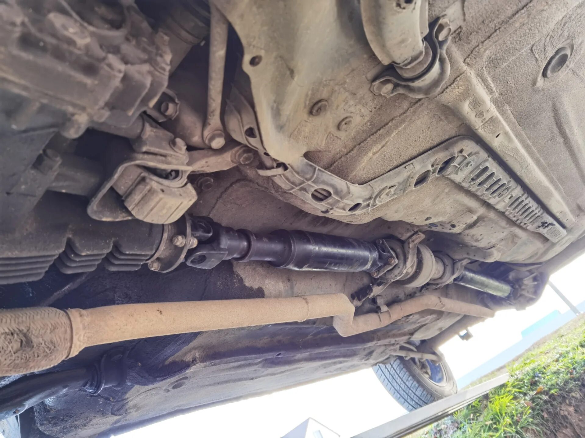 тойота рав 2001 заливная пробка акпп. задний редуктор ниссан тиида. ниссан патфайндер 2 мост. кардан тойота корса. стойки заднего стабилизатора дастер 4х4.