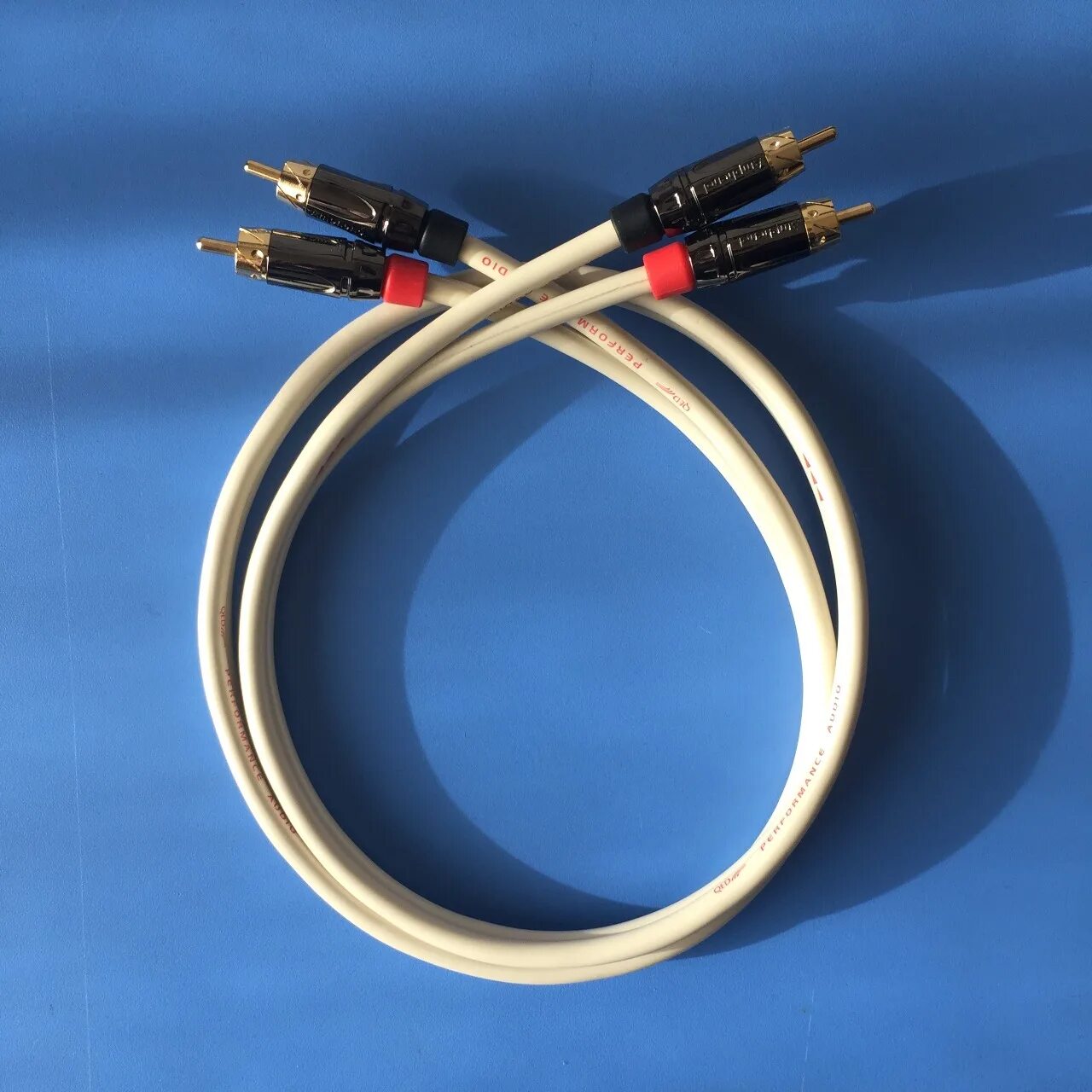 Qed performance. Qed qunex cable 3 rca. межблочный кабель qed silver. кабели qed precision audio cable.