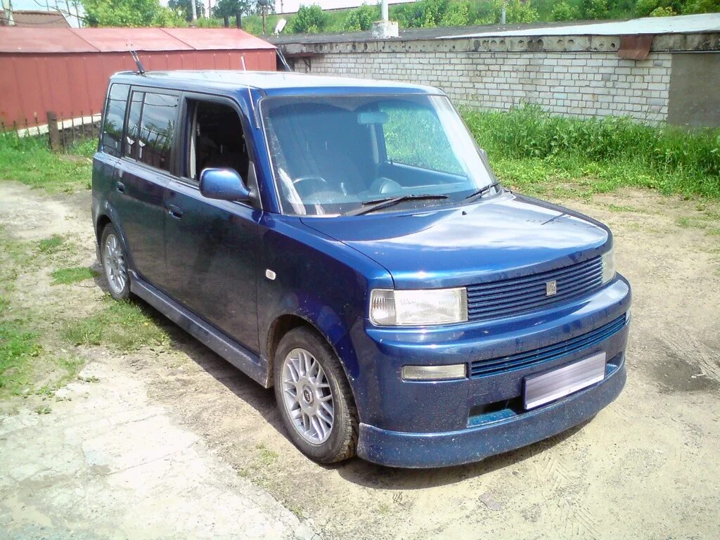 Toyota bb 2001. Тойота бб 2001 коробка. Toyota bb 2001. Тойота бб 1. 5 at.