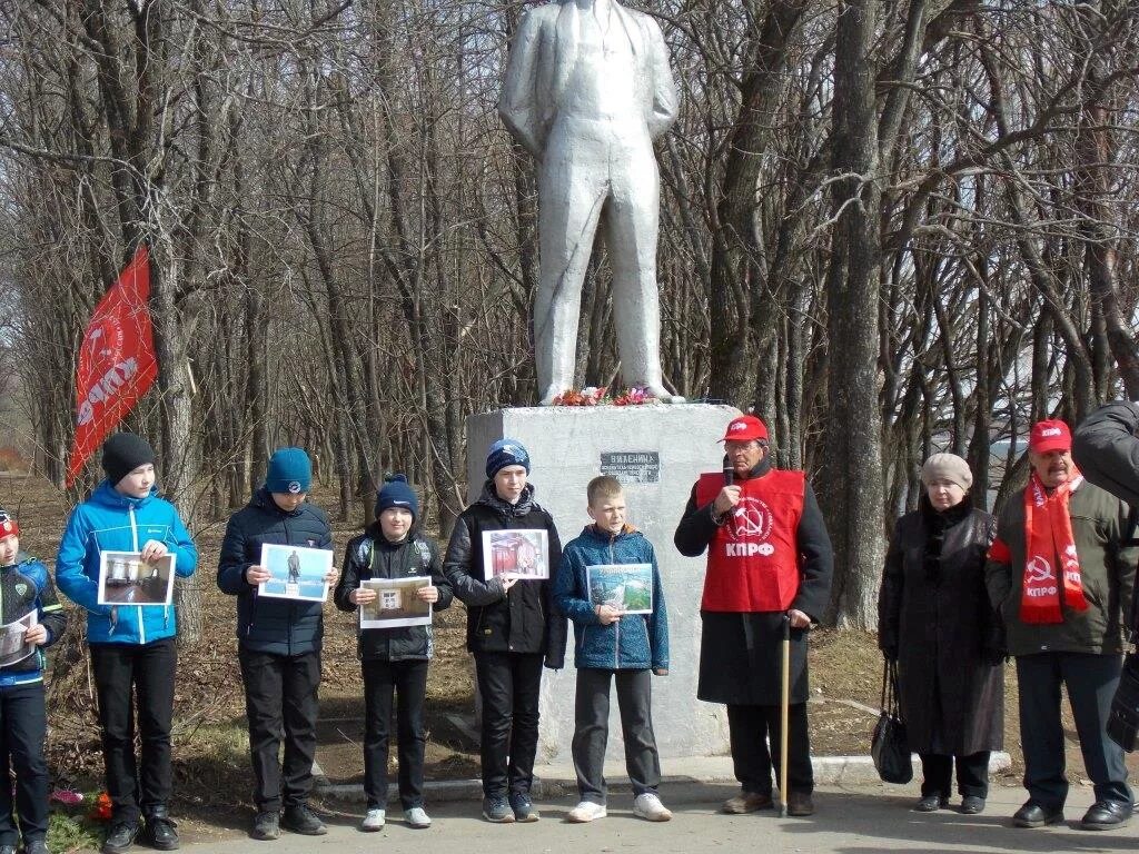 Поселок уральский. Посёлок Уральский Нытвенский район. Пос Уральский Пермский край Нытвенский район. Школа Нытвенского района поселка Уральский. Достопримечательности п Уральский Нытвенский район.