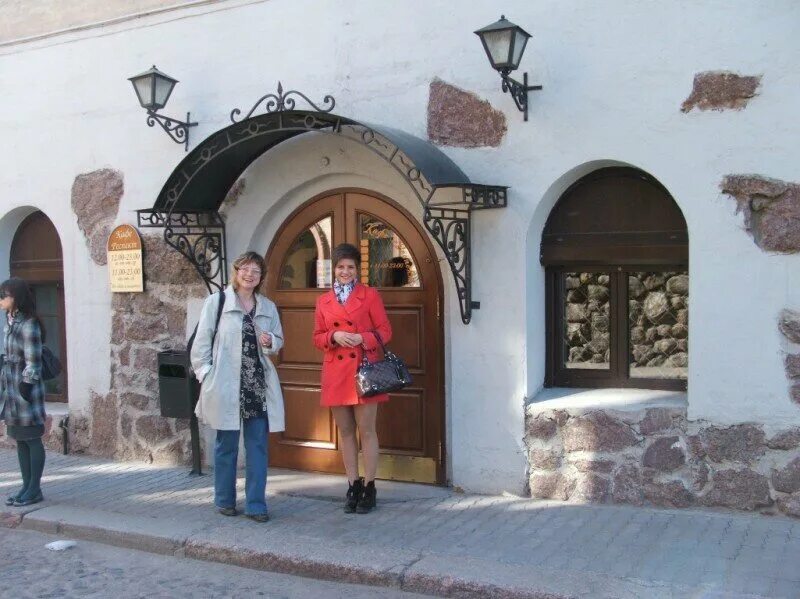 Кафе в выборге в старом городе. Кафе респект выборг. кафе матадор выборг. кафе старый город выборг. славянская трапеза выборг.