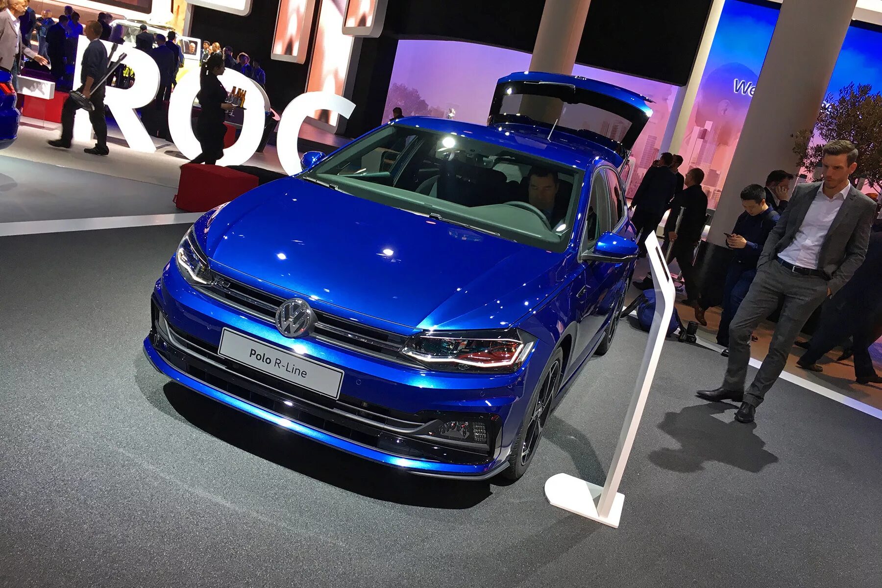 VW Polo sedan 2018. Volkswagen Polo sedan 2018. Фольксваген поло 2021. Volkswagen Polo 2020 Exclusive красный. Фольксваген поло 2021 масло