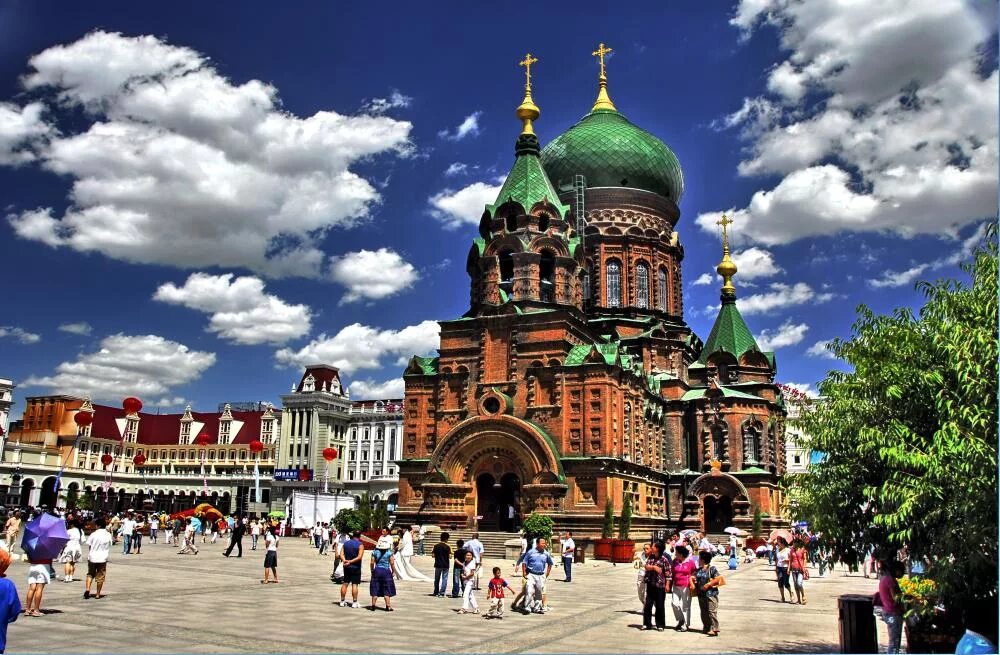 Харбин город в китае. Харбин улица арбат. Харбин православные храмы харбина софийский. Харбин центр города. Телефон харбина.