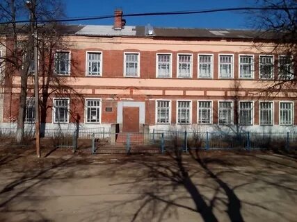 Школа ленинградская ул