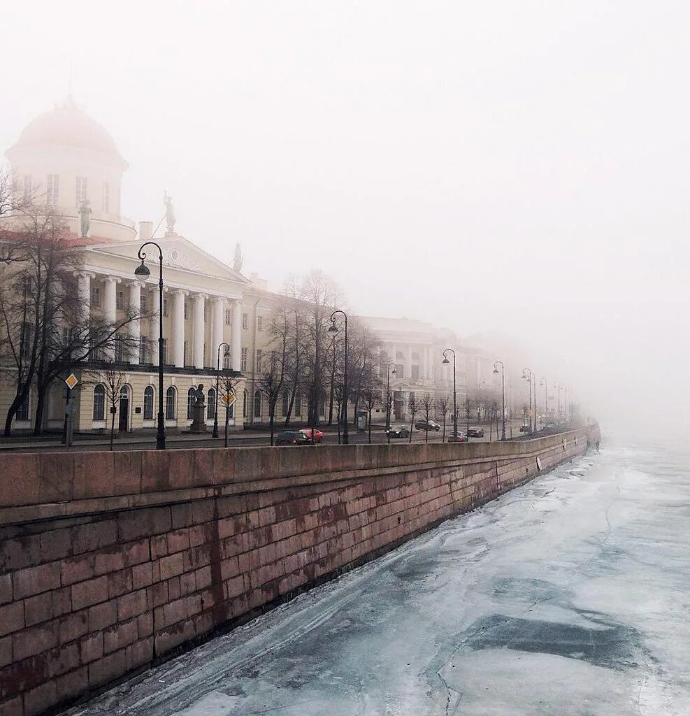 Питер в тумане. Санкт-петербург туман. Туманный петербург. Туман в петербурге. Питер туман сейчас.