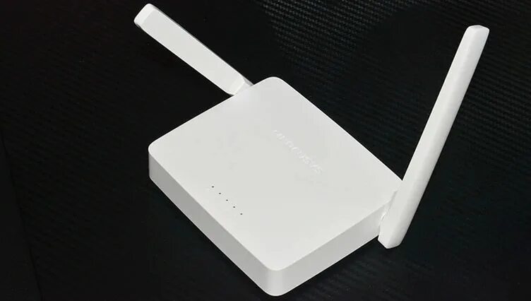 Днс роутер для интернета. Wi-fi роутер mercusys mw300d. adsl2+ роутер mercusys mw300d. mw300d mercusys adsl wi-fi роутер. mercusys mw300d индикаторы.