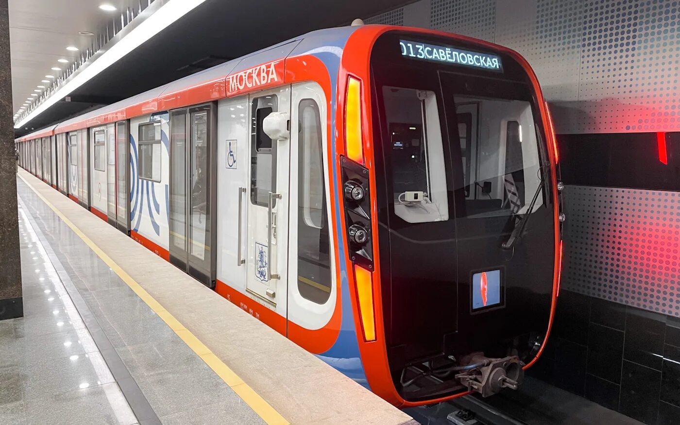 Поезд метро. Вагон метро москва 2020 81-775. Электродепо аминьевское стройка. Станция аэроэкспресс внуково. Электричка аминьевская москва.