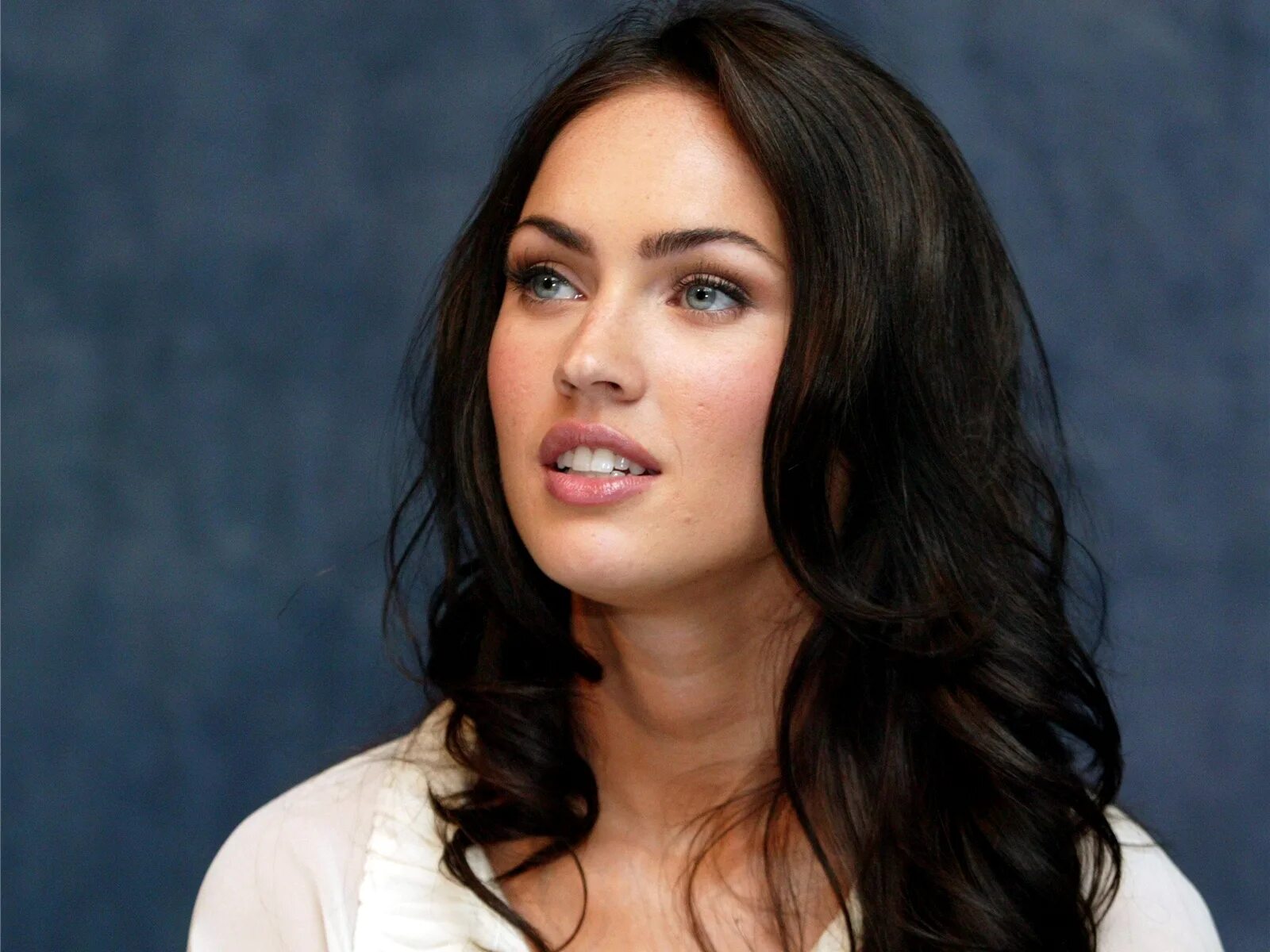 Самые привлекательные актрисы. Меган Фокс. Меган Фокс (Megan Fox). Меган Фокс Микаэла Бейнс. Меган Фокс в 25.