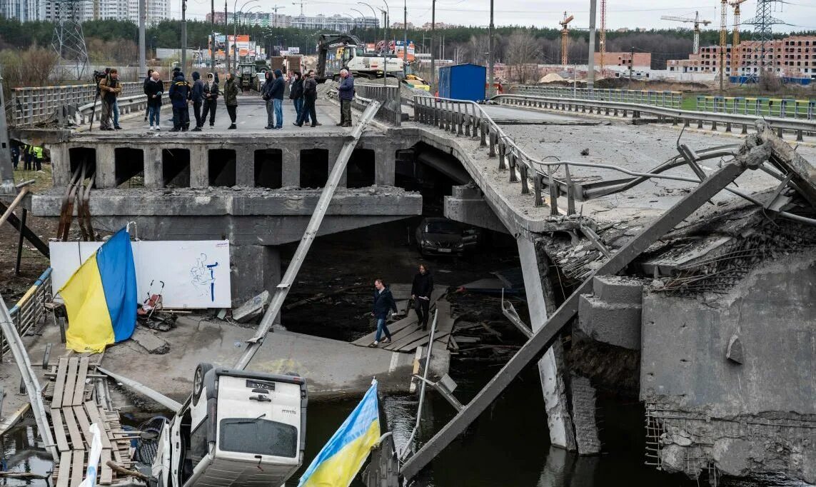 Днепр взорванные мосты. Взрыв моста. разрушенный мост. обвалился мост. стратегические мосты украины.