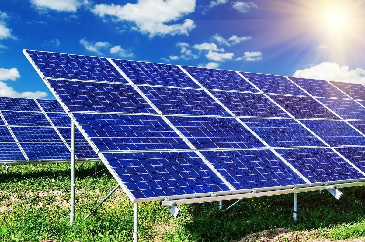 Сколько нужно солнечных батарей. Solar Energy Солнечная батарея. Солнечные электростанции Солар Системс. Солнечная электростанция 1 мегаватт. Солнечная фотоэлектрическая панель PV.
