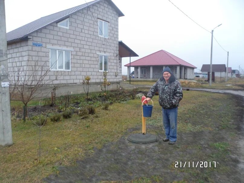 Улица песковатская грязи. Грязь в магазине. Улицы города грязи. Дом в сурске 2800000. Город грязи элеватор.