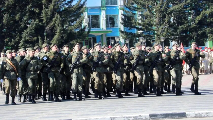 Погода на 10 дней в белогорске амурской. Парад в Белогорске Амурской области 2022. Парад Победы в Белогорске Амурской области. Парад Белогорск Амурская область 2023. Парад Победы Белогорск 2021.