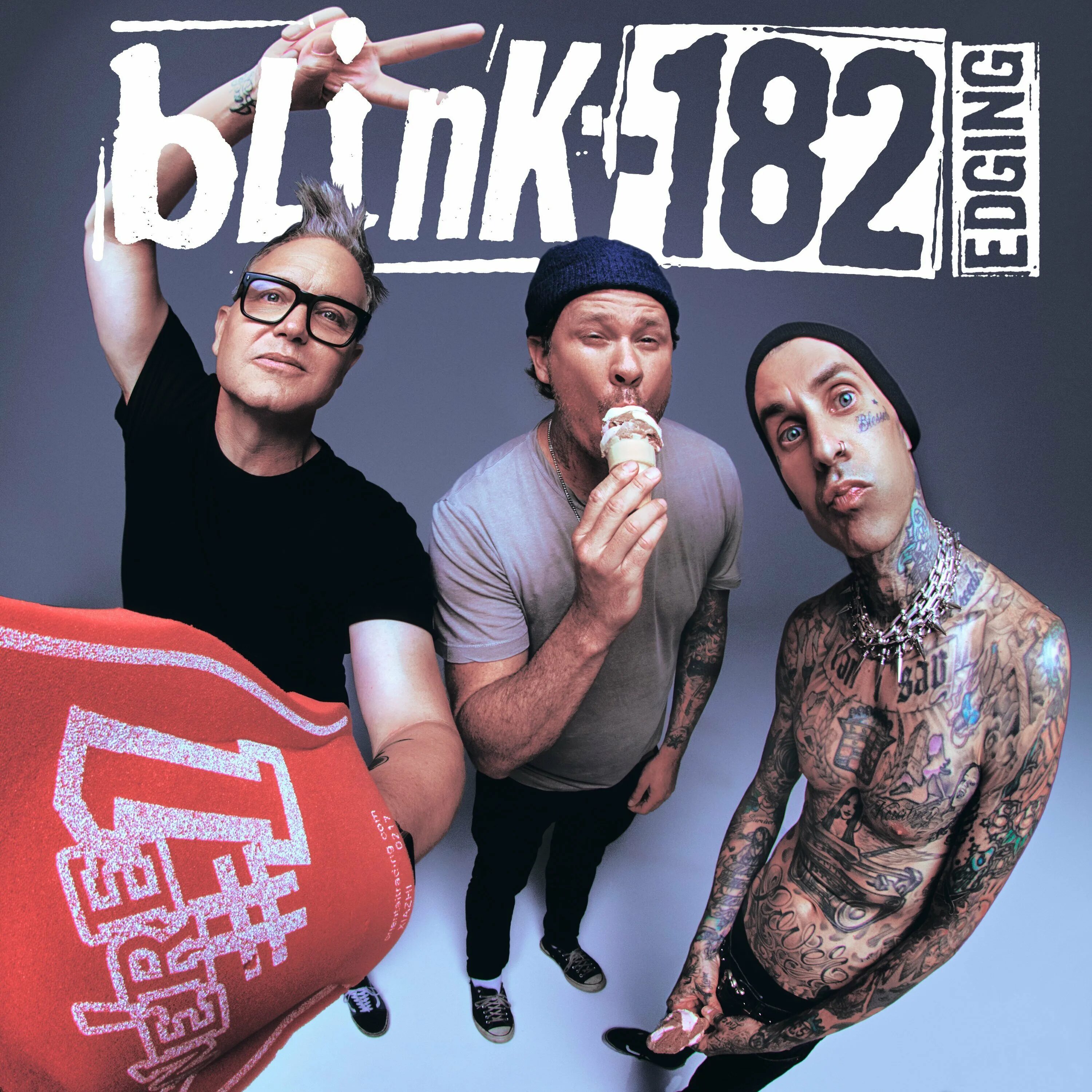 Блинк 182 лучшее. Группа блинк 182. blink 182 edging. blink 182 2025. группа blink-182 2025.