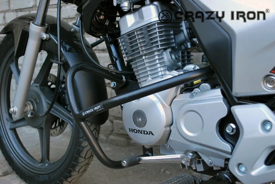 Honda cb125. Защитные дуги для мотоцикла CB 750. Honda CB 125 2014. Crazy Iron YBR 125 дуги. Honda мотоцикл дуги