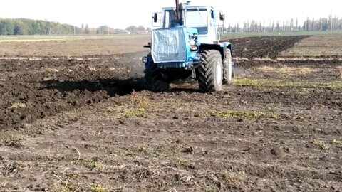 Плуг на трактор 150