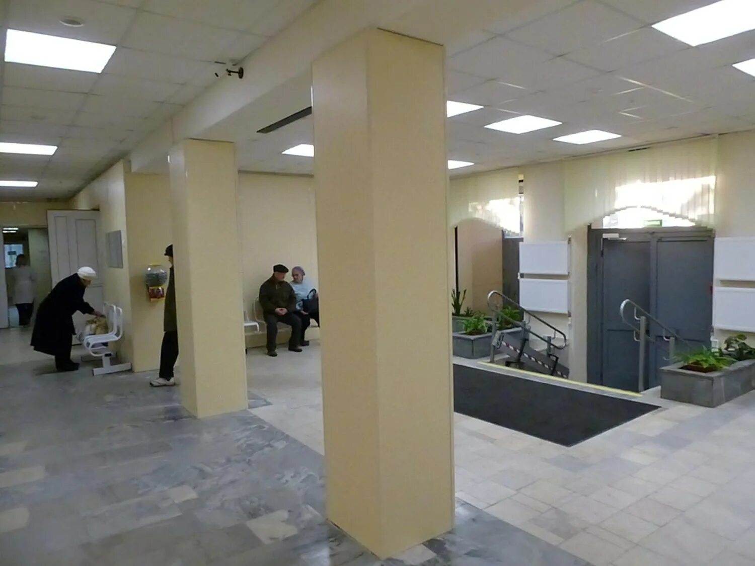 Спб гбуз «городская поликлиника № 107». Санкт-петербург, улица коммуны, 67. Спб коммуны 36. Спб гбуз «городская поликлиника № 107». Улица коммуны санкт-петербург.