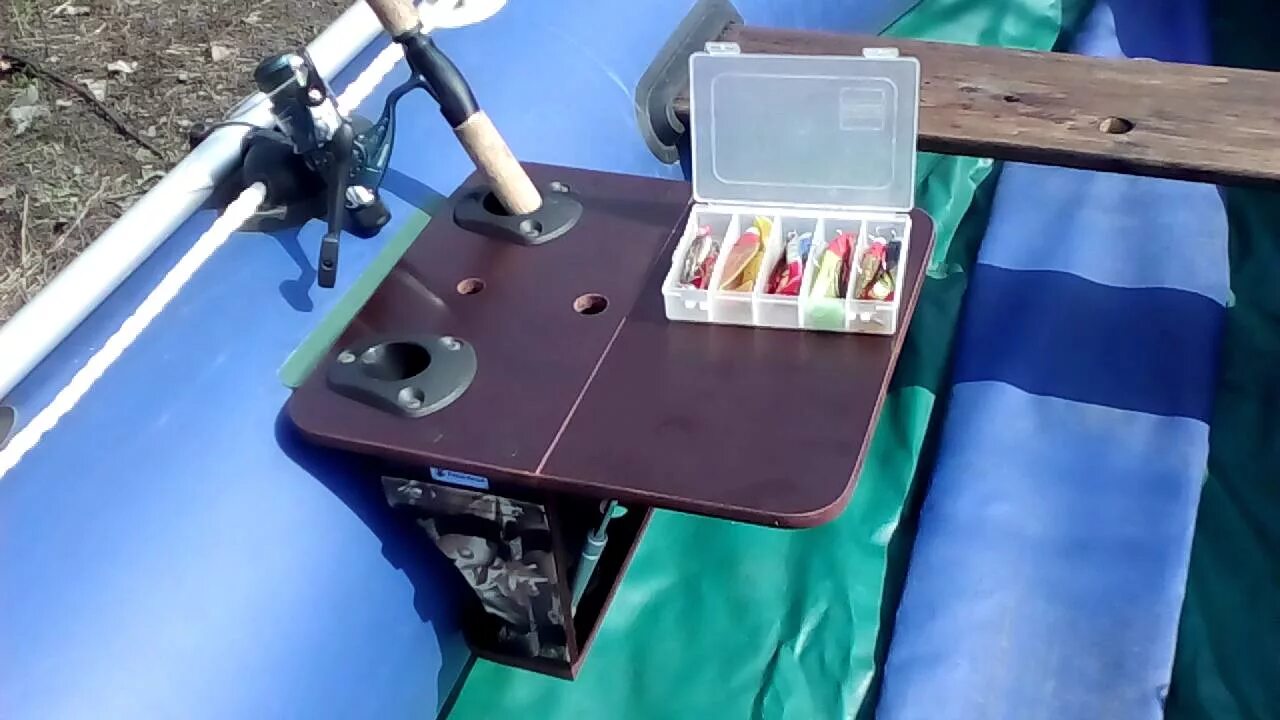 Под эхолот пвх. Столик под эхолот на лодку пвх ямаран f340. столик раскладной в лодку пвх на ликтрос для эхолота. столик под эхолот лоранц 9 на лодку пвх. столик для эхолота на ямаран.